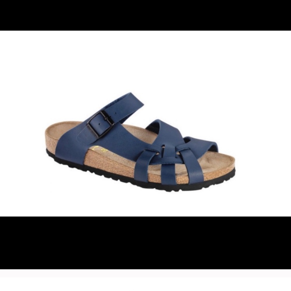 Birkenstock’s size 6